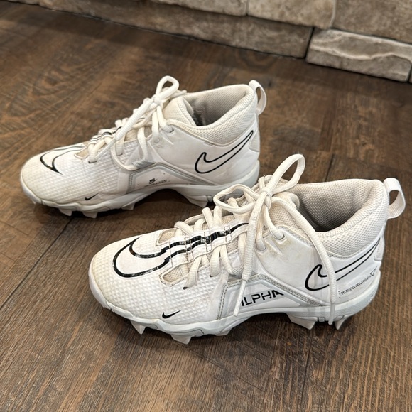 Nike Alpha Menace 3 Boys 2.5Y Shark Football Cleats Shoes in White - Picture 3 of 8